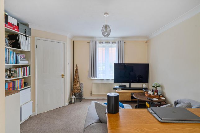 62, Elizabeth Way, Bristol photo 4