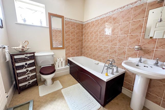 Flat for sale in Turret House, Vista Road, Clacton-On-Sea
