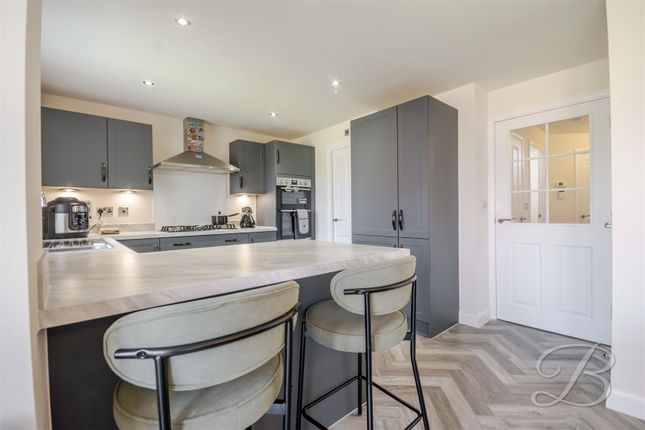 26, Grasshopper Green, Sutton-In-Ashfield photo 4