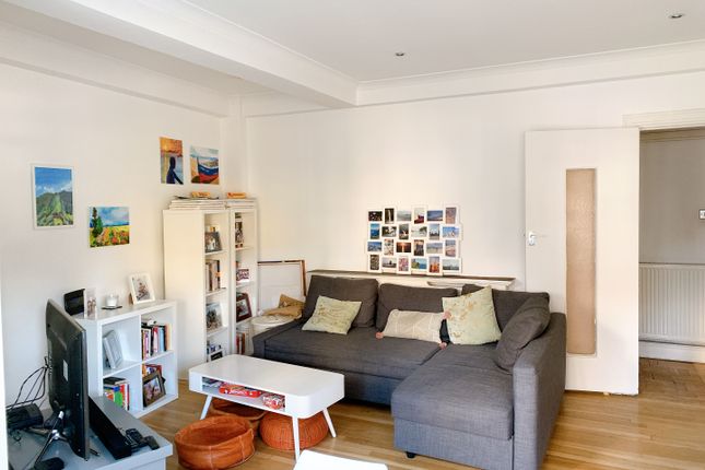 Flat to rent in Abbey Road, London