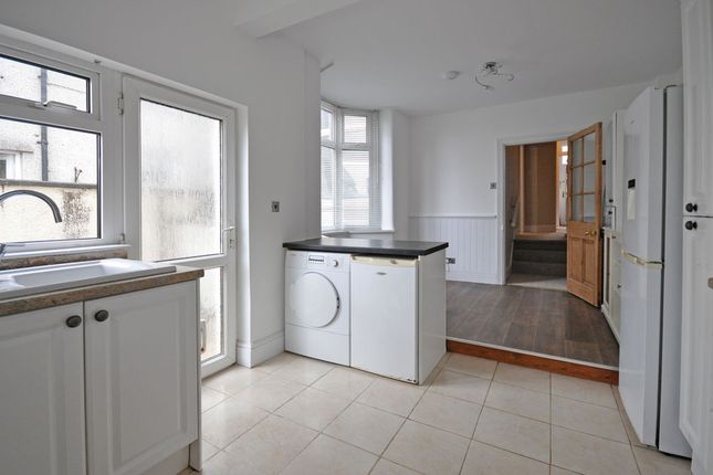 46, Preston Avenue, Newport photo 5