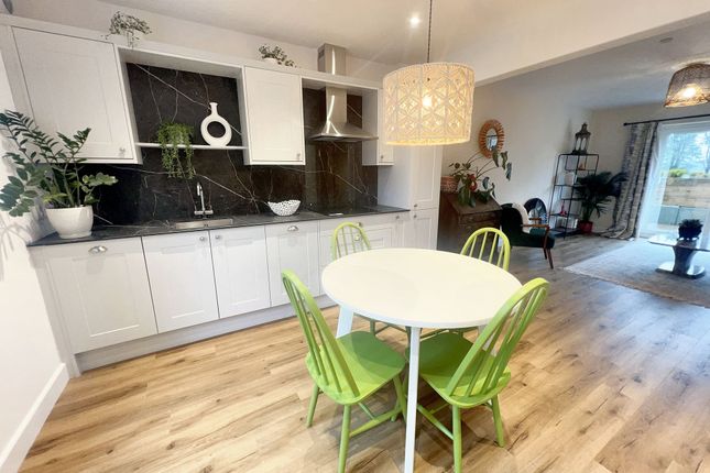 7 Moorfield Court, Narberth photo 3