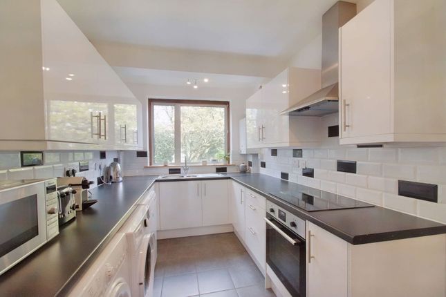 46, Woodland Road, Rickmansworth photo 4