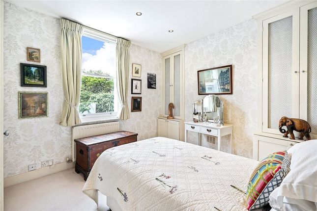 End terrace house for sale in Purcell Crescent, Fulham, London