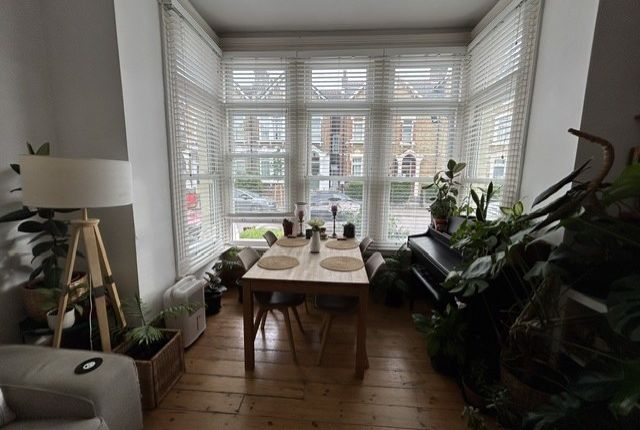 13, Halesworth Road, London photo 3