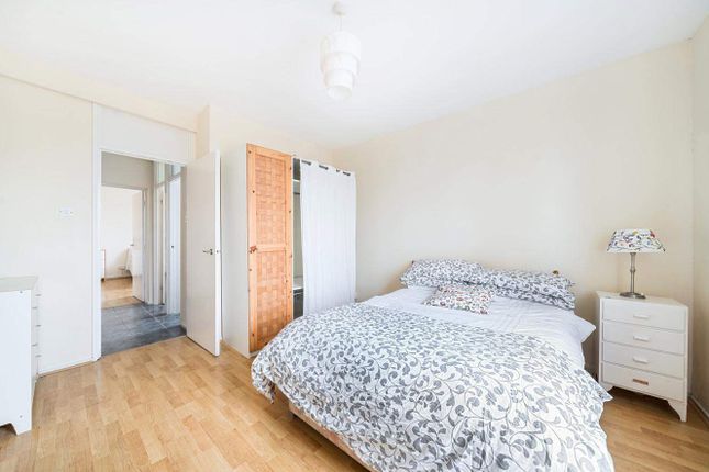 Flat for sale in Townshend Estate, London