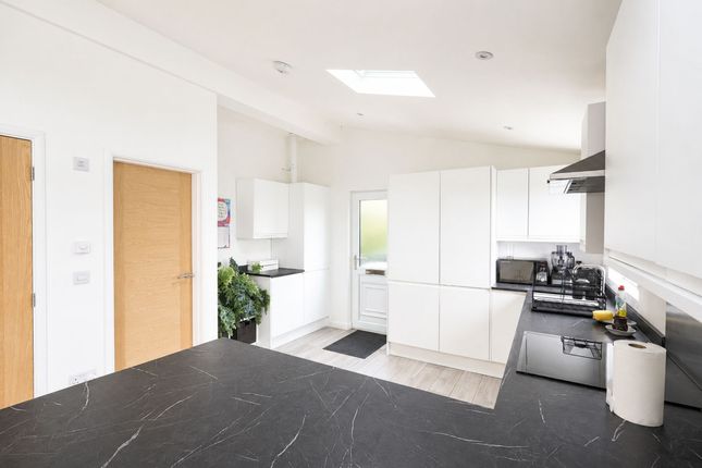 11 Frazer Road, Newquay photo 4