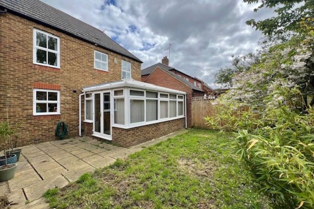 Detached house for sale in Sandhill Way, Aylesbury, Buckinghamshire