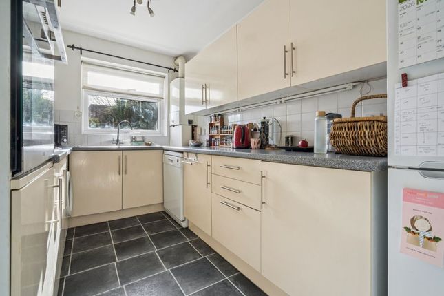 Grenville Court,17, Blacketts Wood Drive, Rickmansworth photo 4