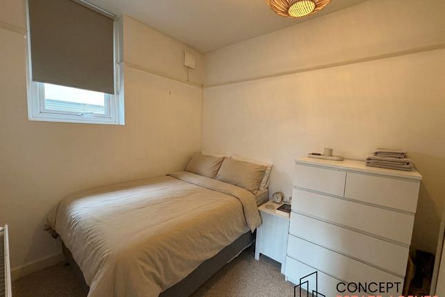 Flat 1 40 Altenburg Gardens,, 40 Altenburg Gardens, Clapham Junction photo 4