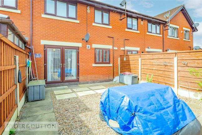 14a,, Barratt Gardens, Middleton photo 2