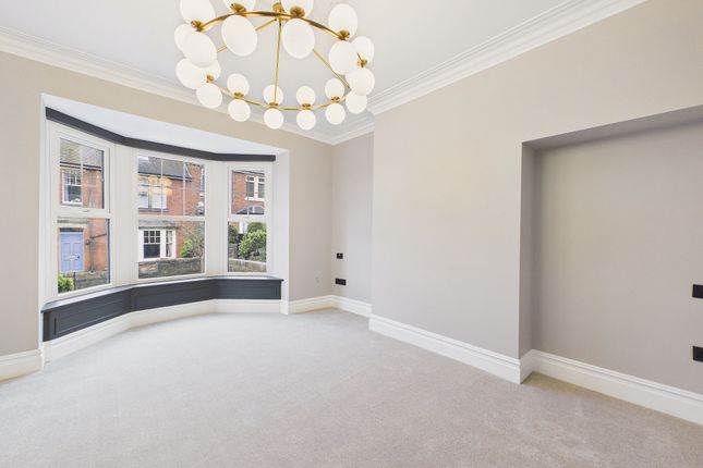 30 Kells Gardens, Gateshead photo 3