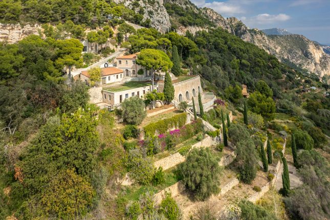 Property for sale in Villefranche-Sur-Mer, Alpes-Maritimes, Provence-Alpes-Côte d`Azur, France