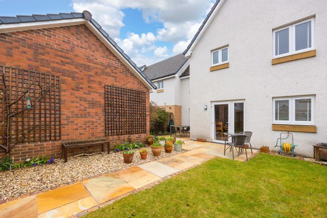 Property for sale in 25 Pikes Pool Drive, Kirkliston