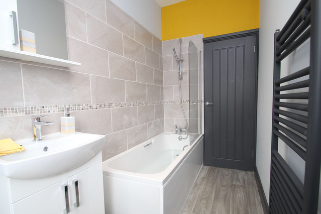 11, Nowell Crescent, Leeds photo 4