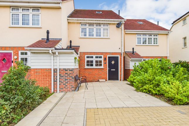 4-bed house on 2 Rose Gardens, South Road, Essex, £475,000