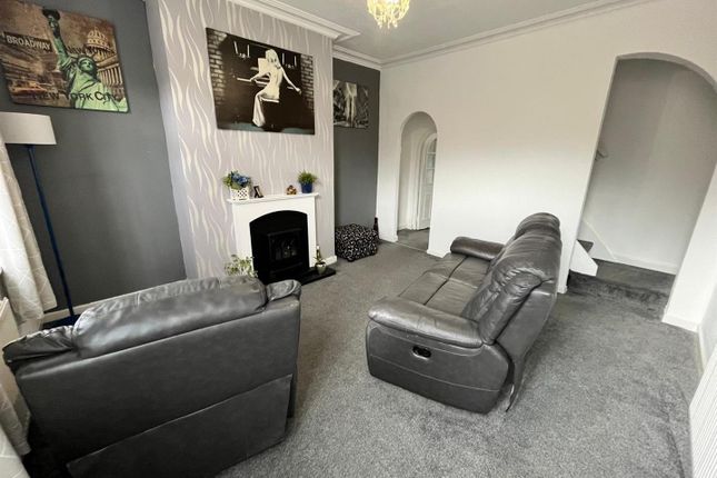 48, Newmarket Road, Ashton-Under-Lyne photo 4