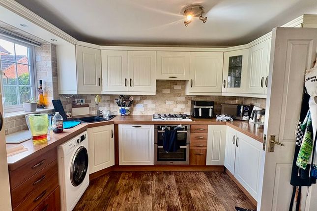 28, Saxon Way, Lincoln photo 4
