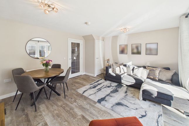 50 Crawhill Drive, Bargeddie photo 2