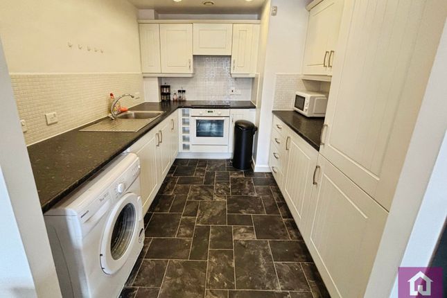 Apartment 15, 170, Stockport Road, Greater Manchester photo 4