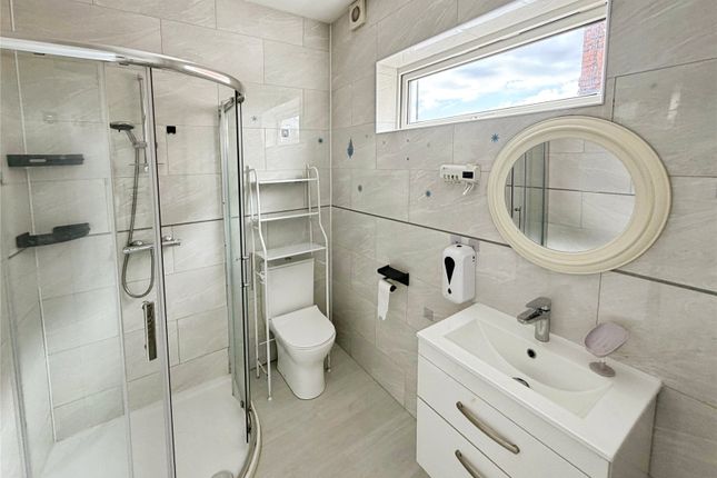 194, Springwell Lane, South Yorkshire photo 3