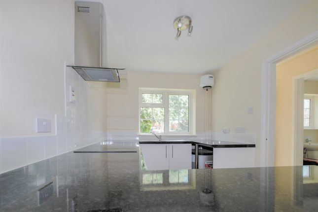 1, Glynbridge Gardens, Cheltenham photo 3