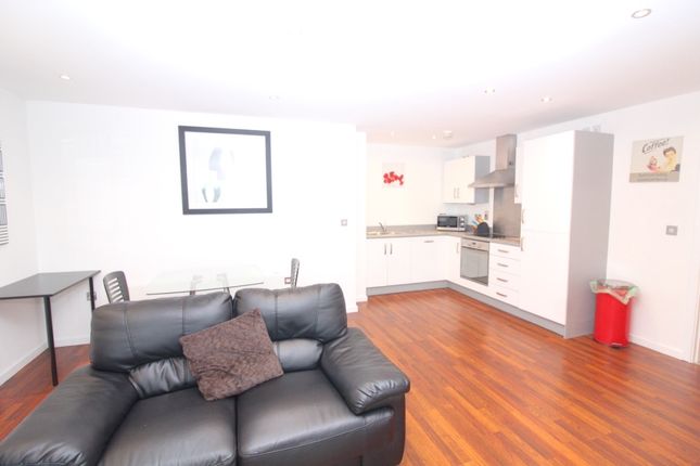 Apartment 131, South Quay, Swansea photo 4