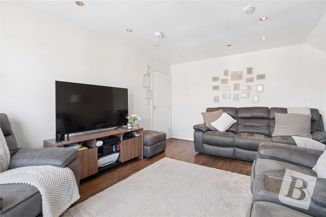 24, Browning Drive, Essex photo 3