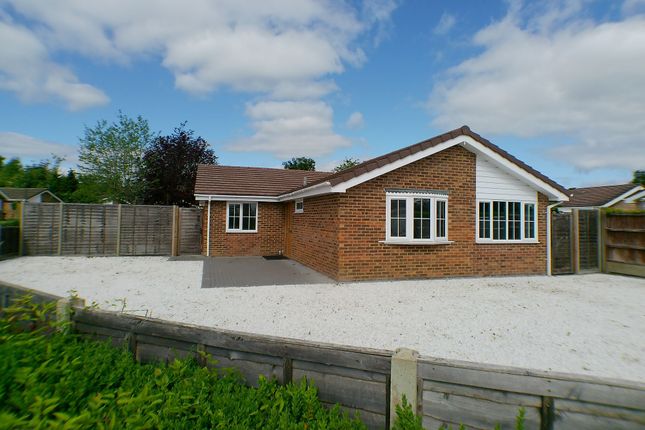 14 Pilgrims View, Surrey photo 2