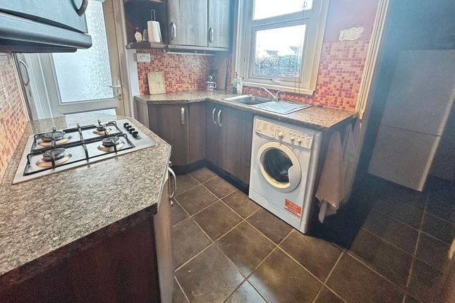 8 Broad Street, Port Talbot photo 3