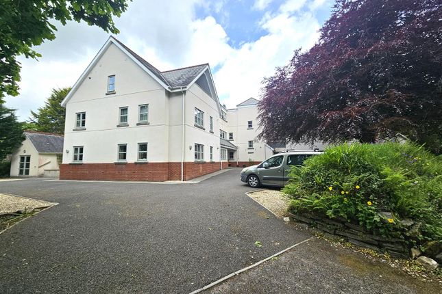 2-bed flat on 9 Woodcroft, Crapstone, Yelverton, £185,000