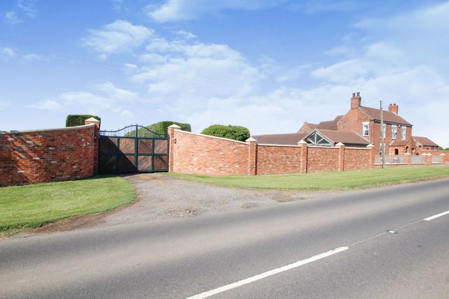 Thumbnail Detached house for sale in Winterton, Scunthorpe