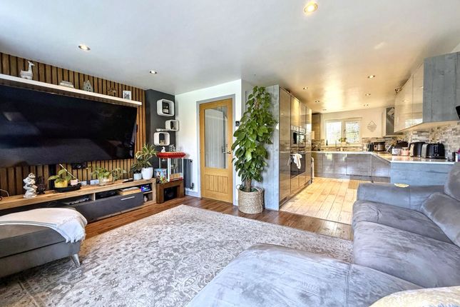 43, Douglas Way, Seaham photo 3