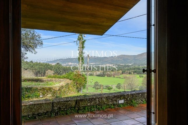 Villa for sale in Freixieiro De Soutelo, 4925, Portugal