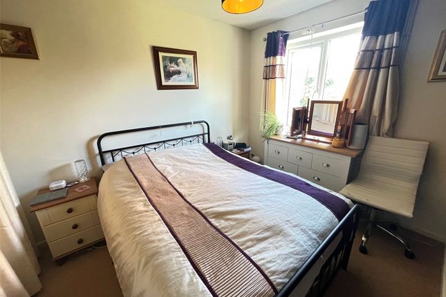 9, Charles Close, Northamptonshire photo 4