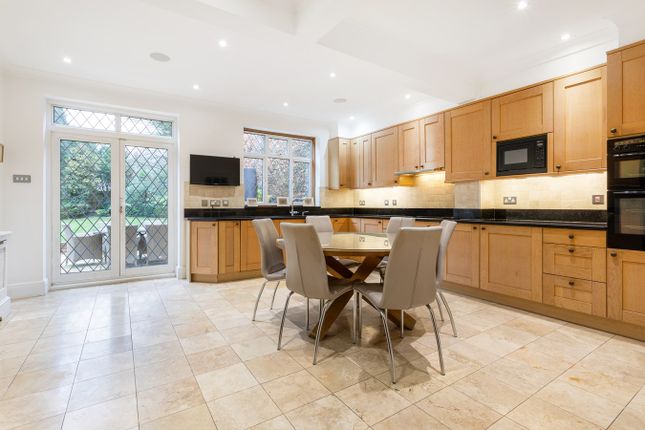 Property for sale in Bentley Way, Stanmore
