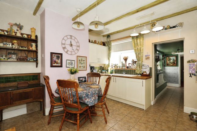 21, Cruso Street, Leek photo 4