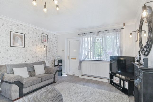 95, Warren Avenue, Leicester photo 4