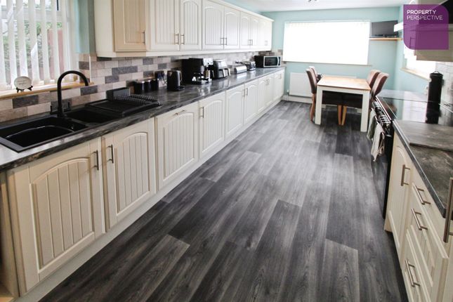 18, Whitby Road, Staithes, Saltburn-By-The-Sea photo 4