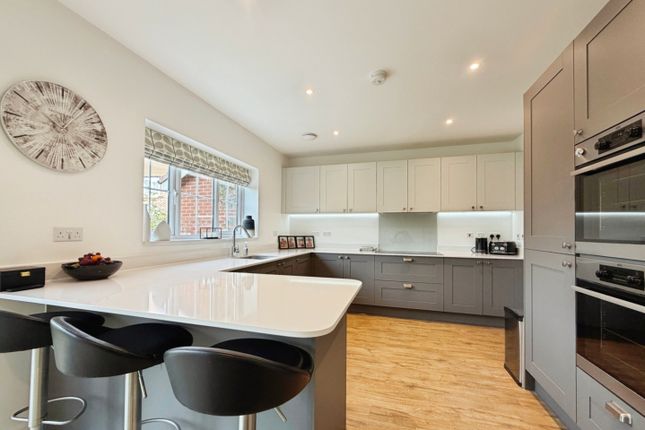 18, Long Meadow Drive, Ashford photo 4