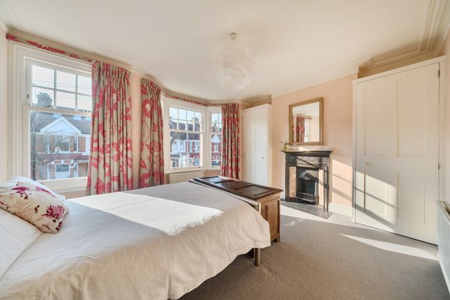 104, Elborough Street, Southfields photo 4