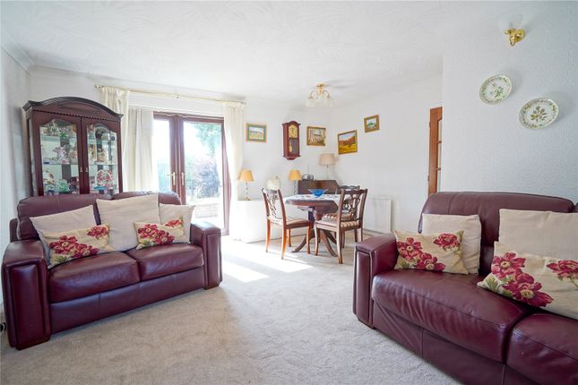 17, Lytham Avenue, Sheffield photo 2