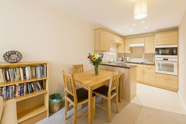 11 Parry Court Hazel Grove, Nottingham photo 3