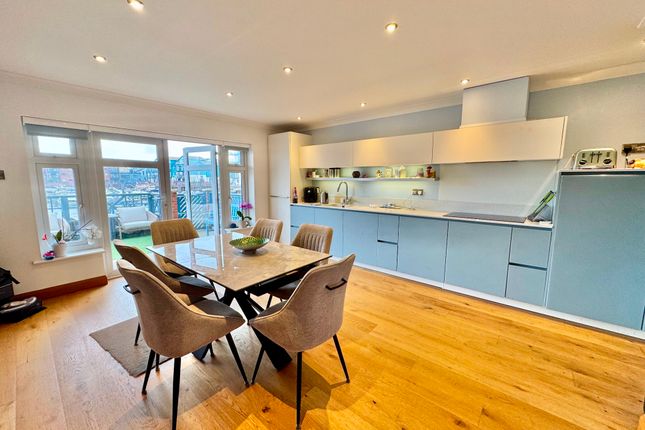 12 Cutters Wharf, Exmouth photo 3