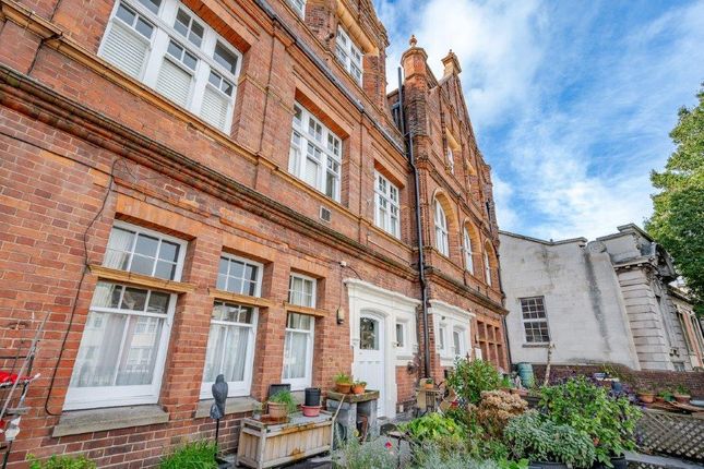 Flat for sale in Southfields Road, Eastbourne