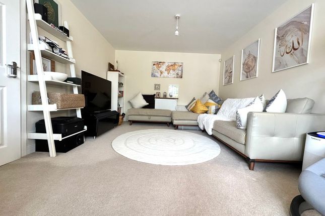 6, Greendale Road, Nuneaton photo 3