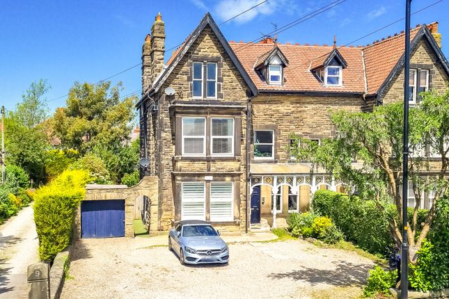 Flat for sale in Hookstone Chase, Harrogate