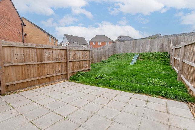 105 Heol Sirhowy, Caldicot photo 4