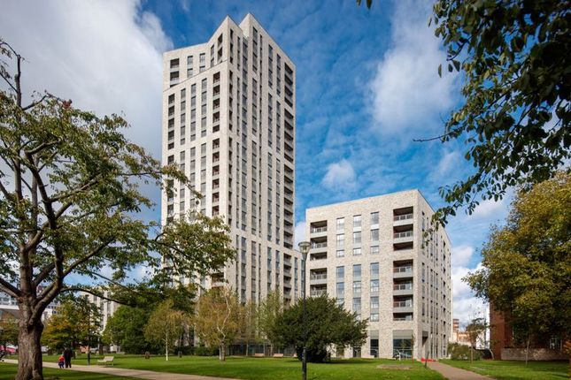 Thumbnail Flat to rent in Georgette Apartments, Wandsworth, London