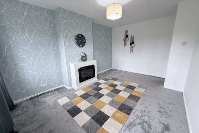 Windmill Crescent, Wolverhampton photo 3